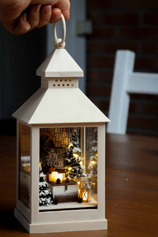 Miniature Christmas Lantern Roombox